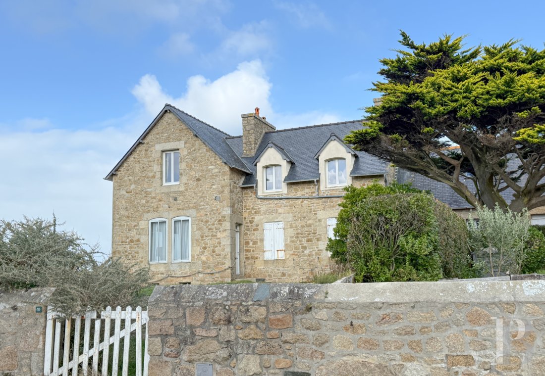 properties with sea view brittany   - 2