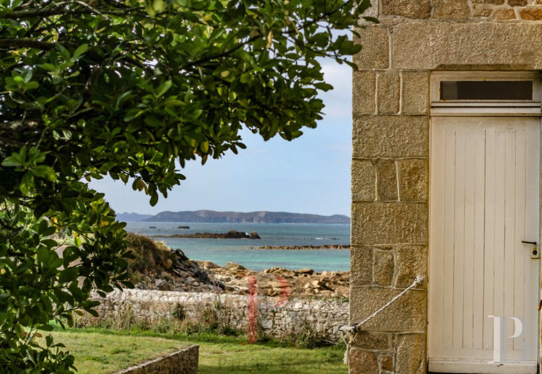 properties with sea view brittany   - 13