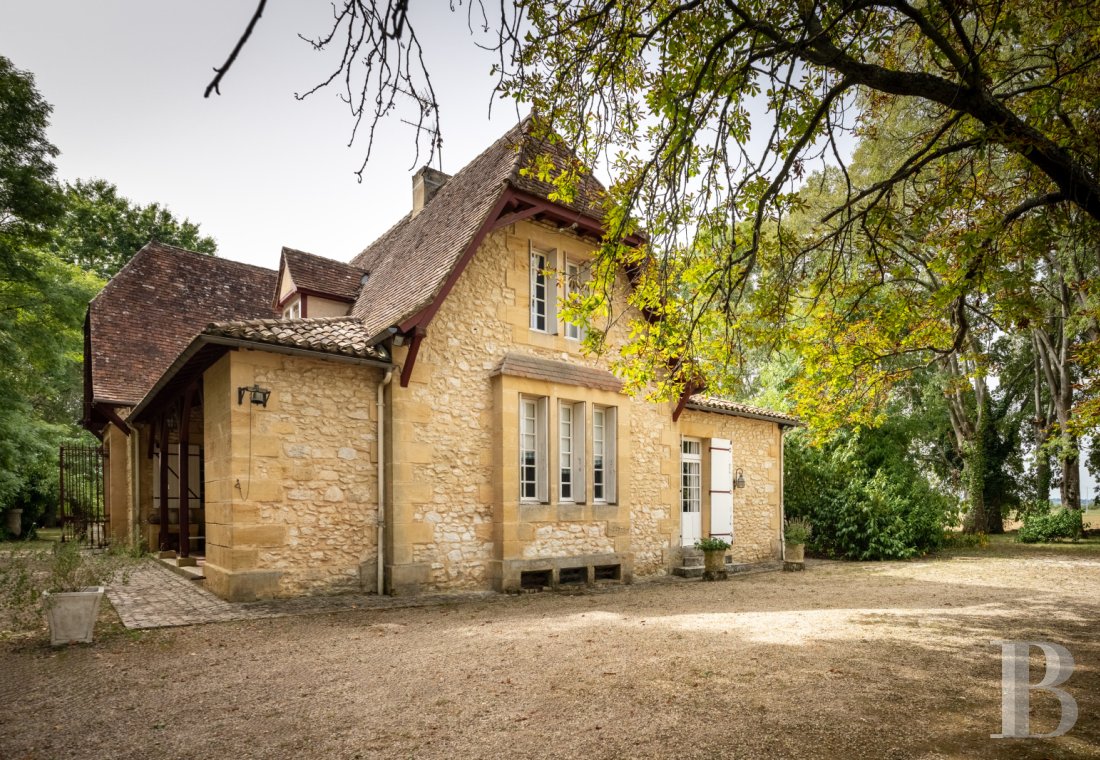En Dordogne, à l’est de Bergerac, une chartreuse du 18e siècle et son orangerie - photo  n°26
