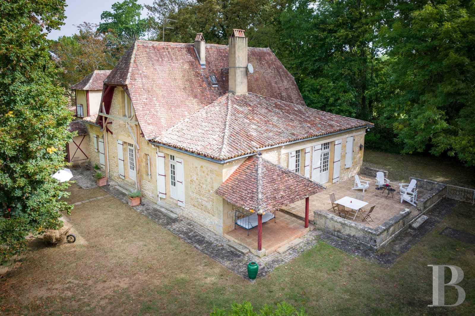 En Dordogne, à l’est de Bergerac, une chartreuse du 18e siècle et son orangerie - photo  n°7