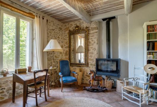 residences and character houses france provence cote dazur   - 5