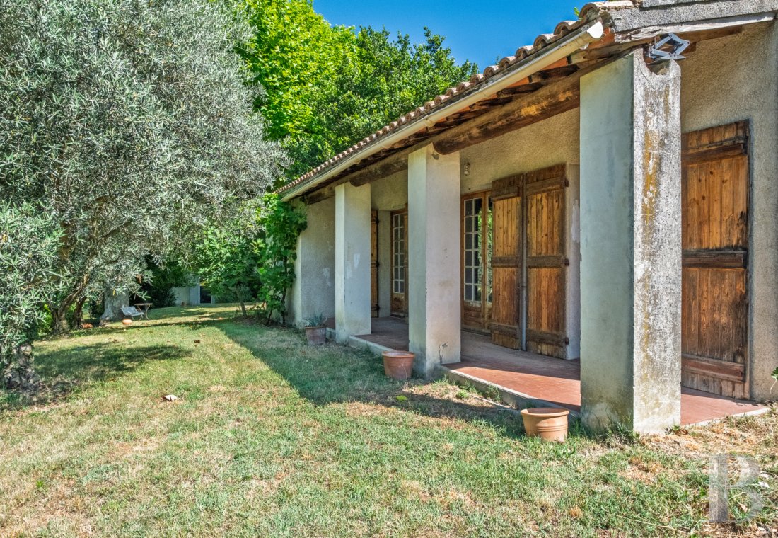 residences and character houses france provence cote dazur   - 13