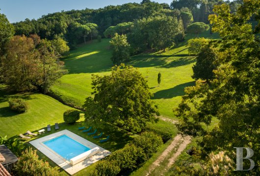 Au nord-est de la Gironde, en limite de la Dordogne, un château de famille du 11e siècle - photo  n°39