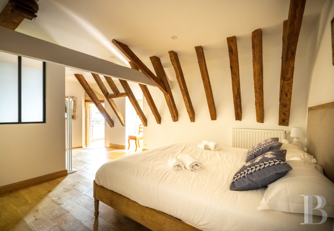 Au nord-est de la Gironde, en limite de la Dordogne, un château de famille du 11e siècle - photo  n°26