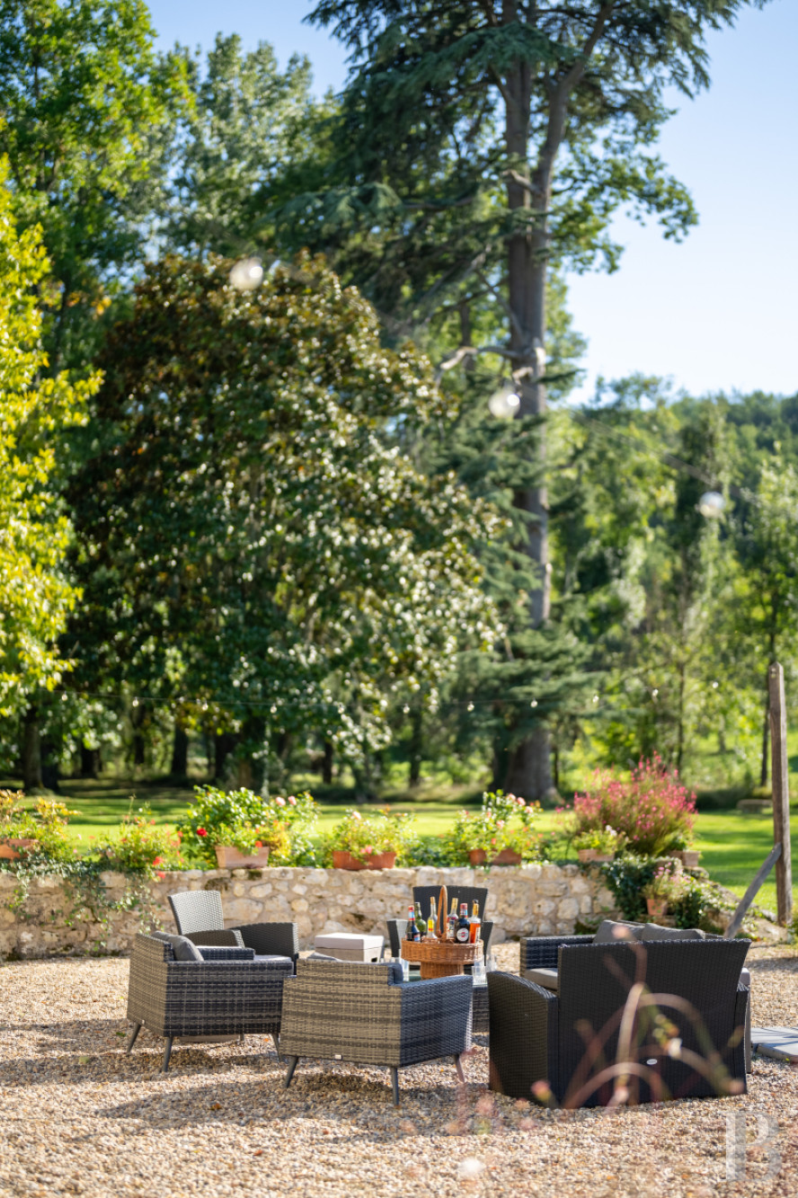An 11th-century family château bordering the Dordogne in the north-east of Gironde - photo  n°7