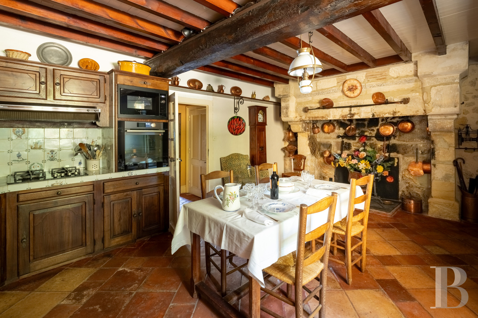 An 11th-century family château bordering the Dordogne in the north-east of Gironde - photo  n°14