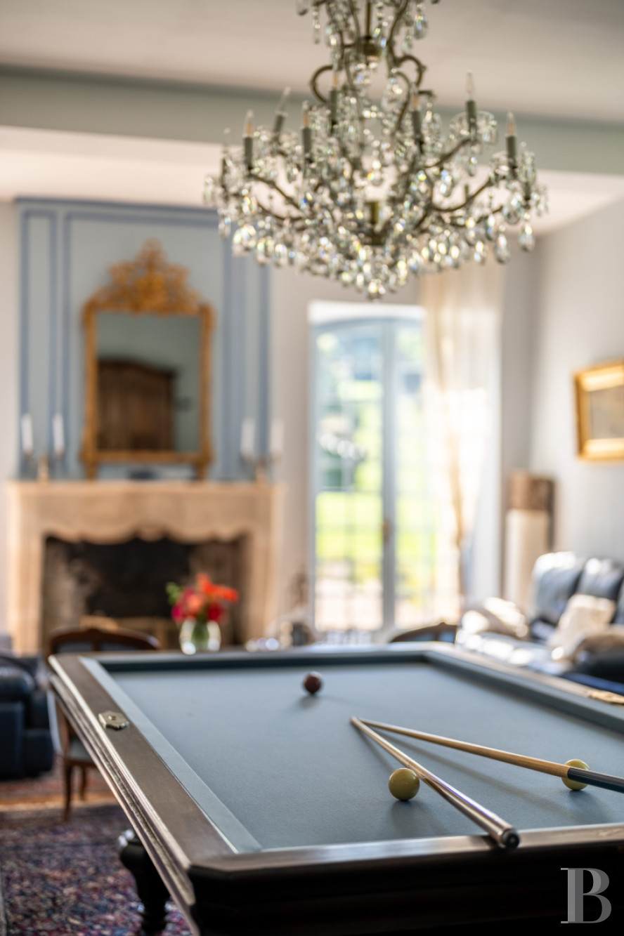 An 11th-century family château bordering the Dordogne in the north-east of Gironde - photo  n°11