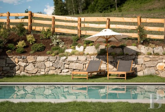 A centuries-old house transformed into a refined hotel in the Trentino-Alto Adige region in northern Italy  - photo  n°3