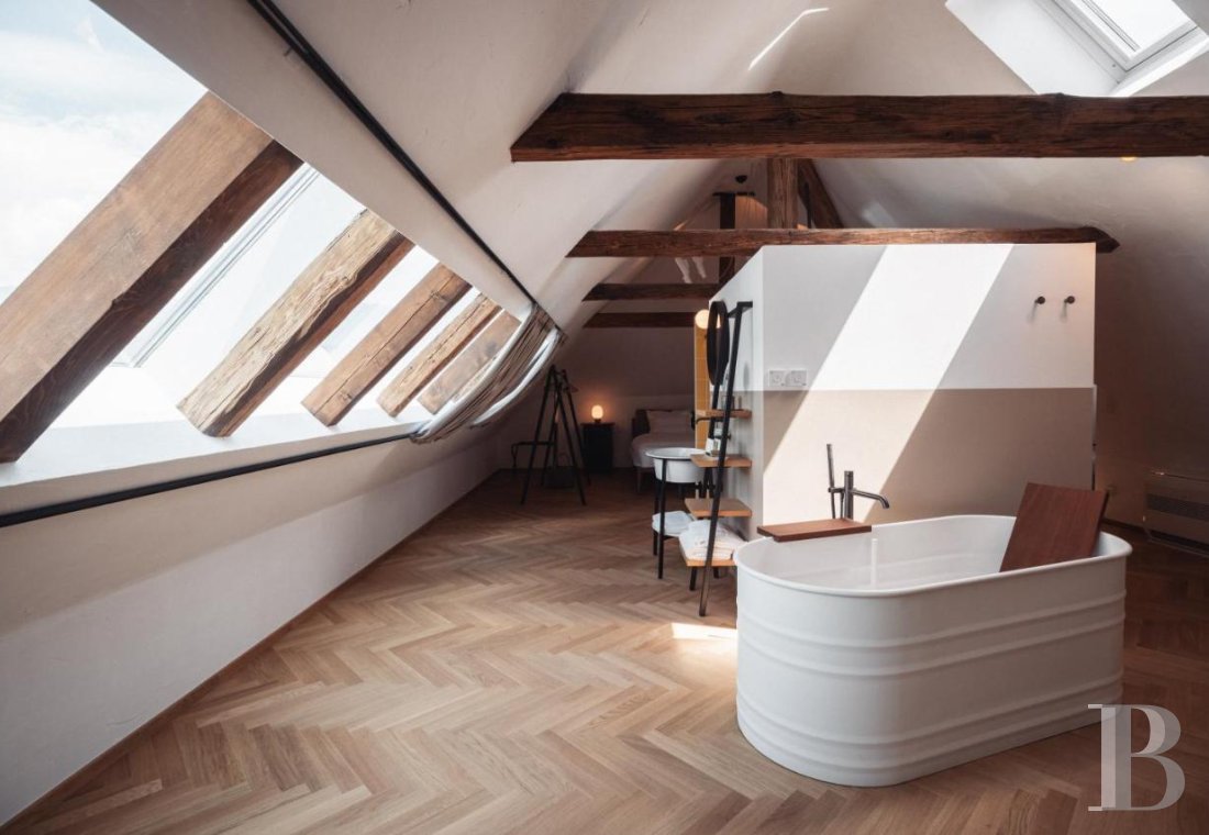 A centuries-old house transformed into a refined hotel in the Trentino-Alto Adige region in northern Italy  - photo  n°26