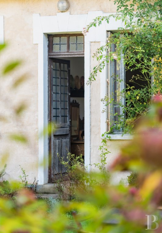 À Malesherbes, dans le Loiret, l’ancienne dépendance du château de Rouville et son jardin en lisière de forêt - photo  n°49