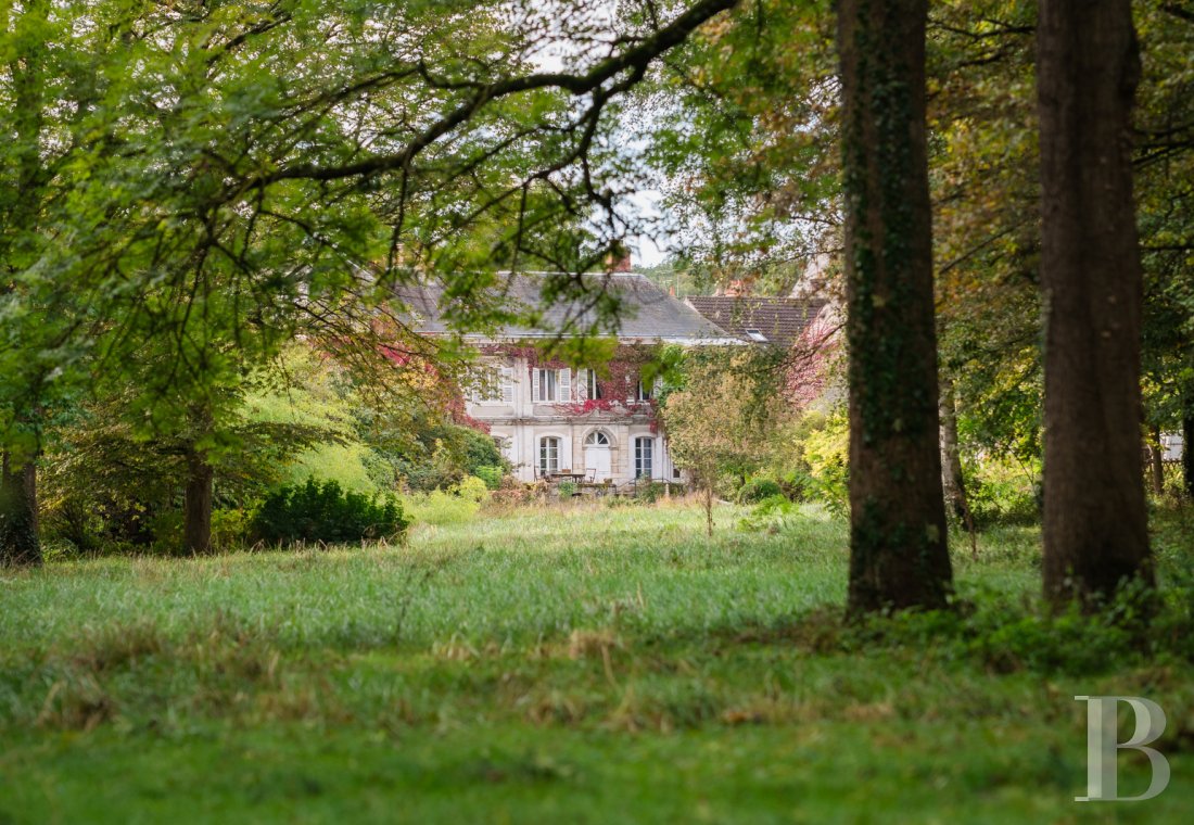 À Malesherbes, dans le Loiret, l’ancienne dépendance du château de Rouville et son jardin en lisière de forêt - photo  n°66