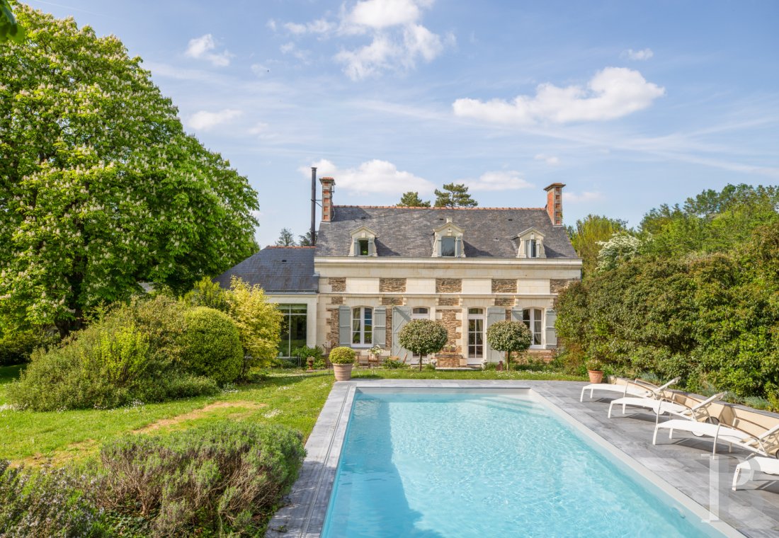 character properties France pays de loire   - 1