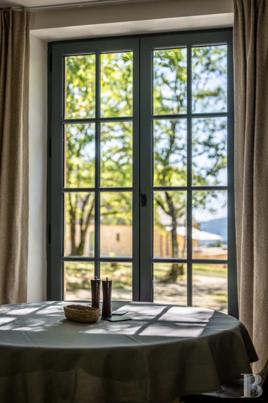 A country manor built in 17th century Périgord style south of Sarlat-la-Caneda in the Dordogne - photo  n°36