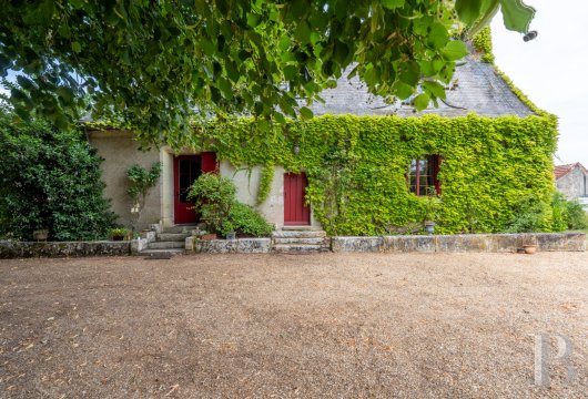 character properties France center val de loire   - 4