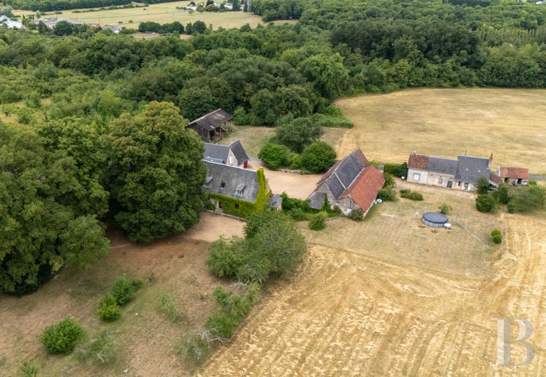 character properties France center val de loire   - 16