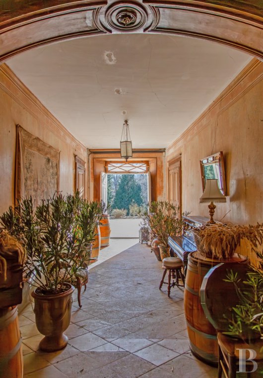 chateaux a vendre auvergne   - 4