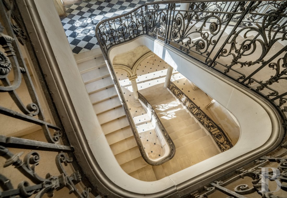 chateaux for sale France midi pyrenees   - 1