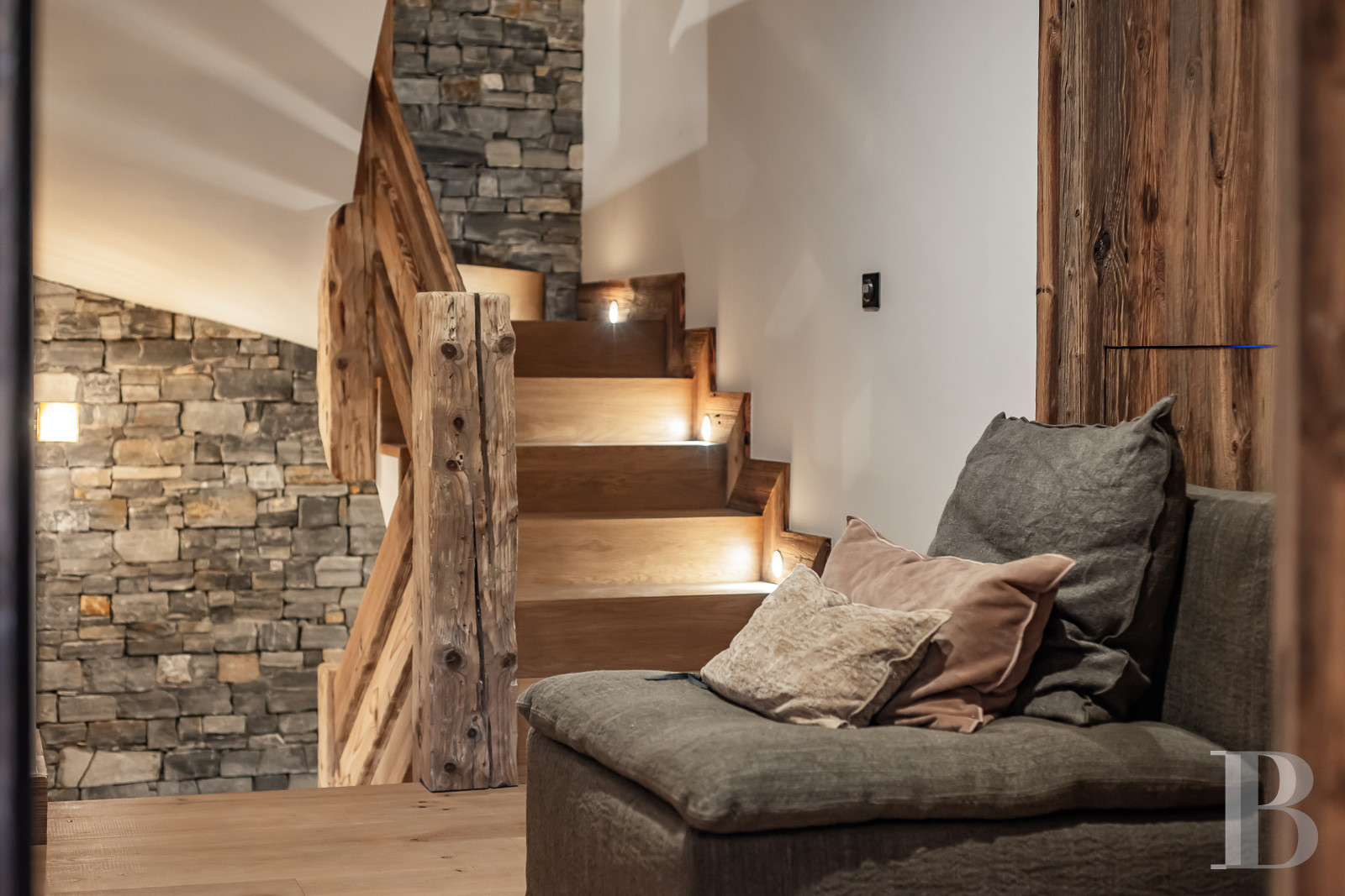 A former village house completely renovated to create a luxurious chalet in Tignes-les-Brévières in Savoie - photo  n°6