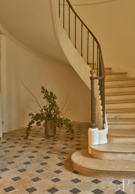 Dans le Val de Loire, près de Sancerre, un château du 18e siècle au milieu des vignes - photo  n°16