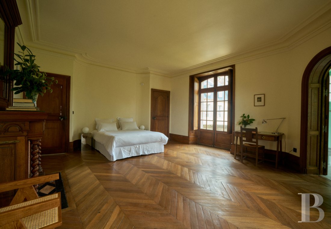 Dans le Val de Loire, près de Sancerre, un château du 18e siècle au milieu des vignes - photo  n°23