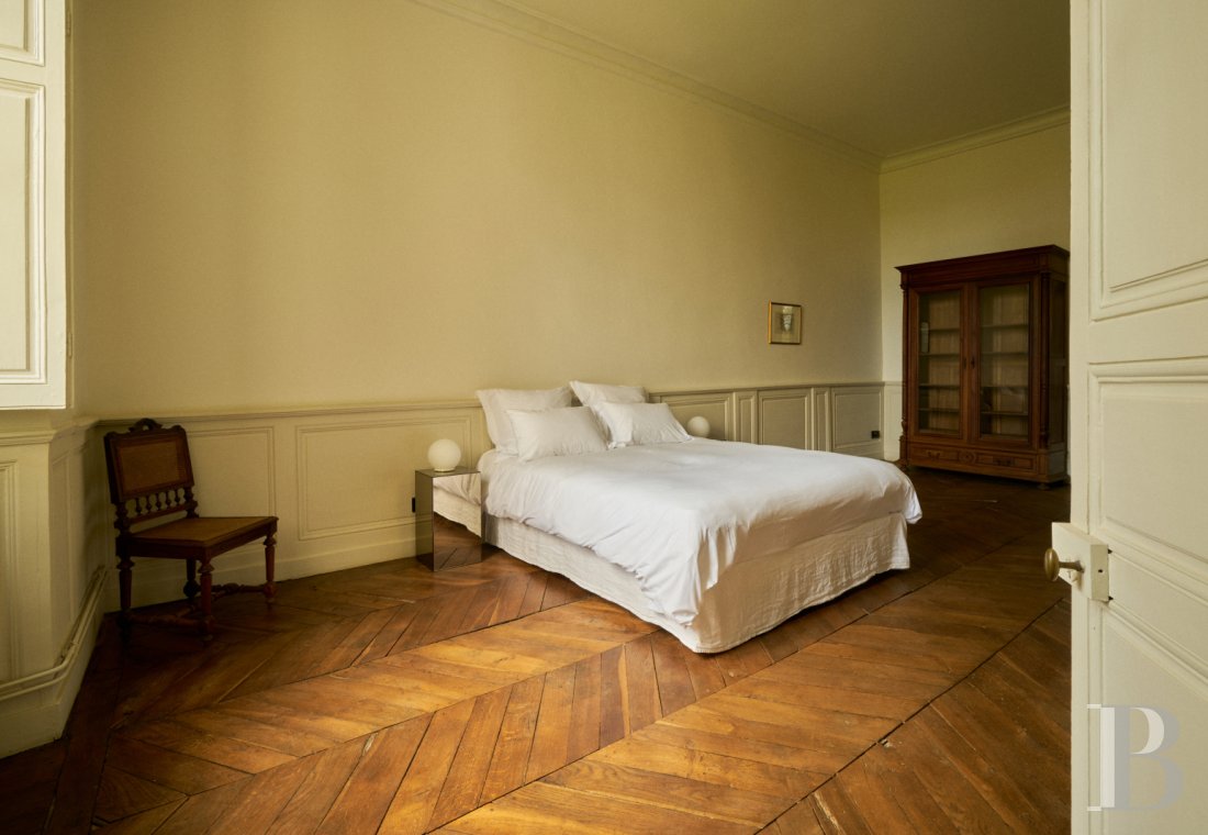 Dans le Val de Loire, près de Sancerre, un château du 18e siècle au milieu des vignes - photo  n°19