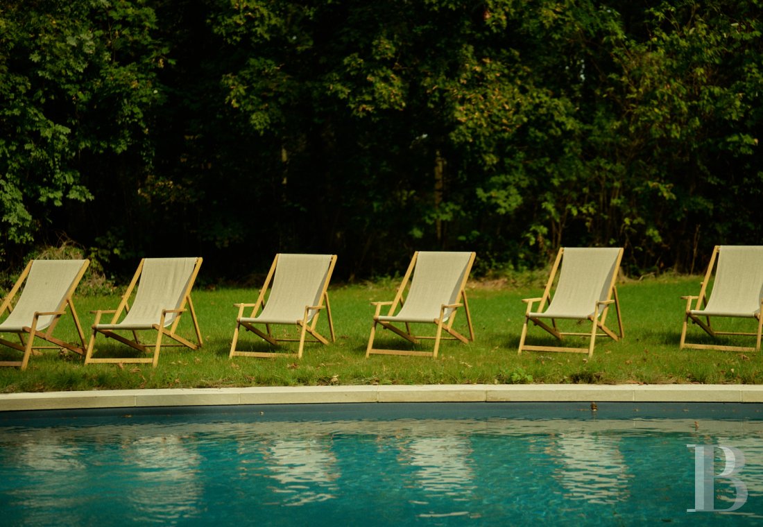 Dans le Val de Loire, près de Sancerre, un château du 18e siècle au milieu des vignes - photo  n°2