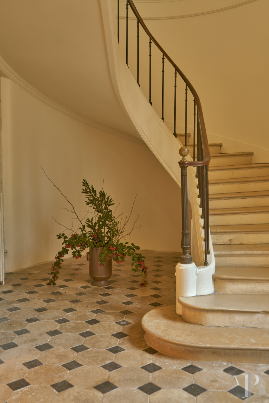 Dans le Val de Loire, près de Sancerre, un château du 18e siècle au milieu des vignes - photo  n°16
