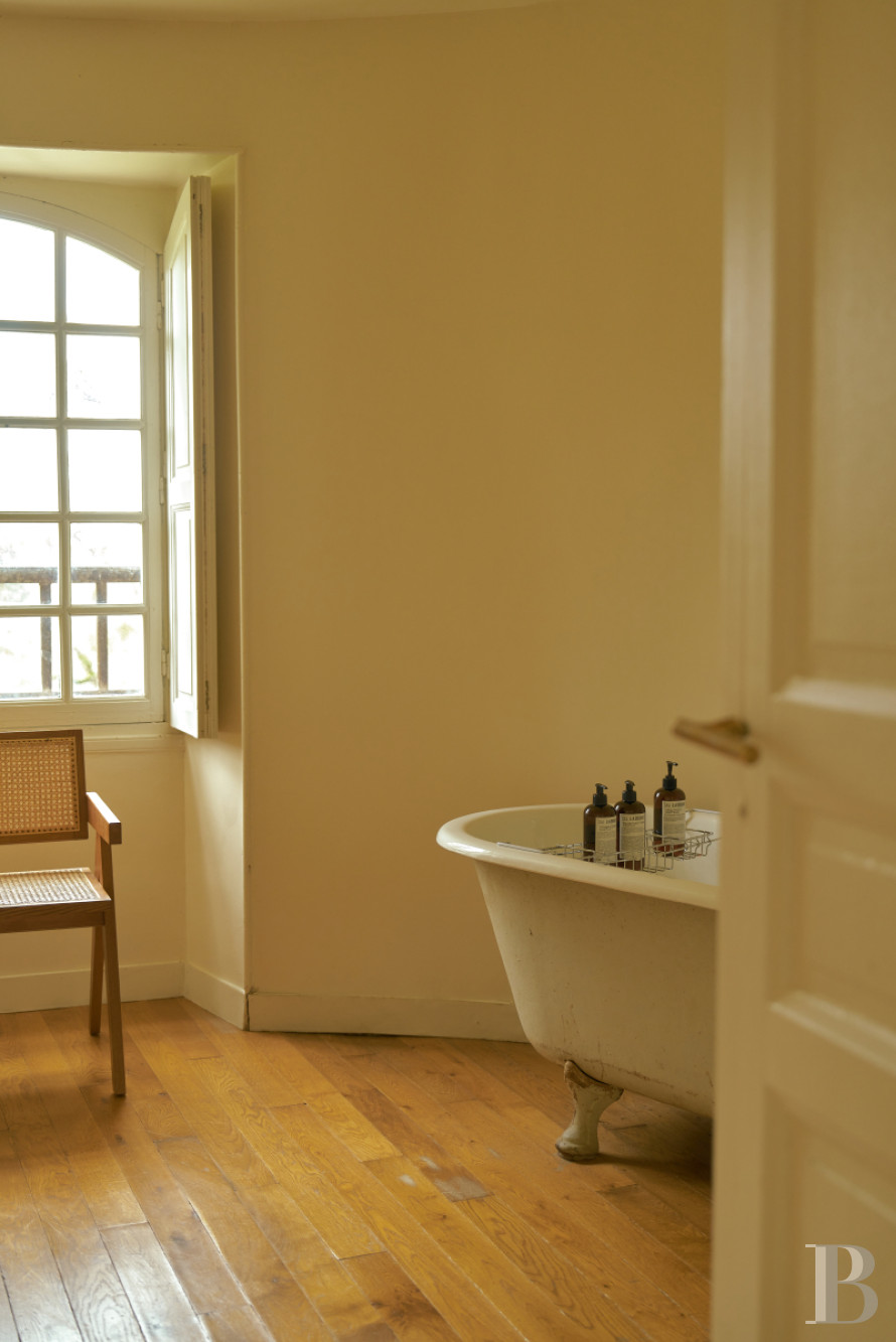 Dans le Val de Loire, près de Sancerre, un château du 18e siècle au milieu des vignes - photo  n°20