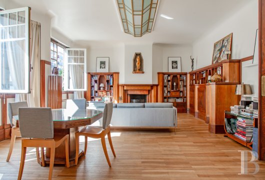 paris - Proche de la place du Maréchal-Juin,
au calme du 4e étage d'un immeuble Art déco de 1925, un appartement lumineux de 98 m², inscrit MH