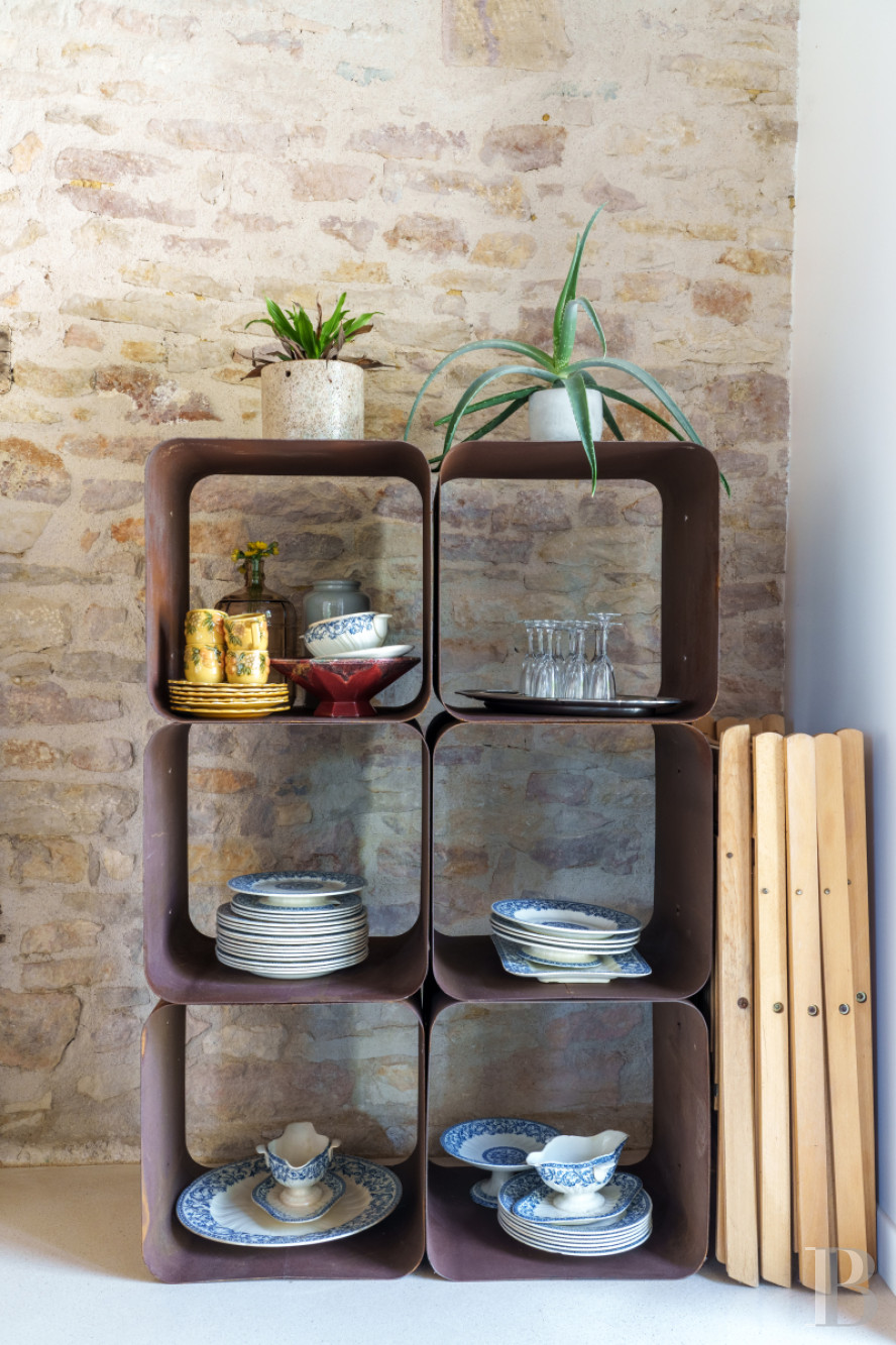 A village house opening out onto the countryside between Beaune and Meursault in the Côte d'Or  - photo  n°25