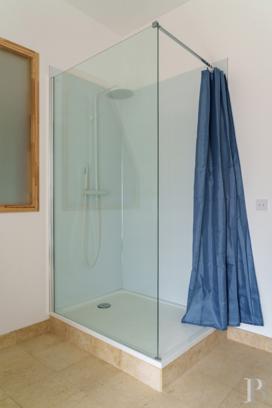 A village house opening out onto the countryside between Beaune and Meursault in the Côte d'Or  - photo  n°33