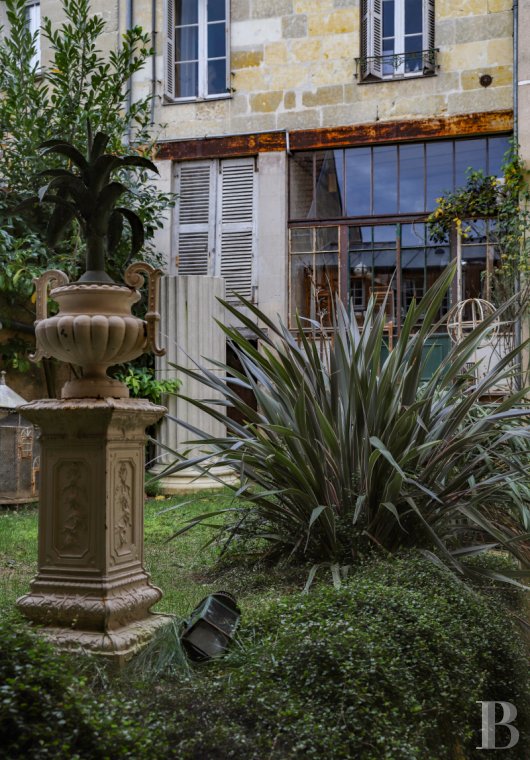Three guest rooms in a 19th-century trade building in La Chartre-sur-le-Loir, in the Sarthe department - photo  n°2