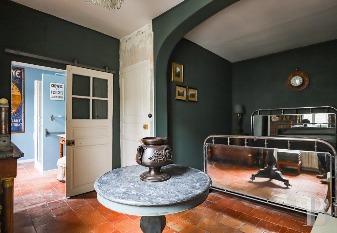 Three guest rooms in a 19th-century trade building in La Chartre-sur-le-Loir, in the Sarthe department - photo  n°4