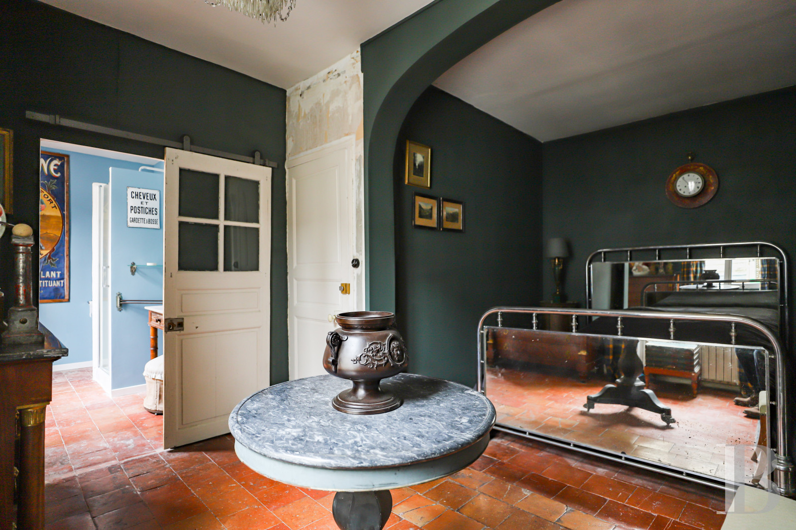 À la Chartre-sur-le-Loir, dans la Sarthe, trois chambres d’hôtes dans un immeuble de commerce du 19e siècle - photo  n°4