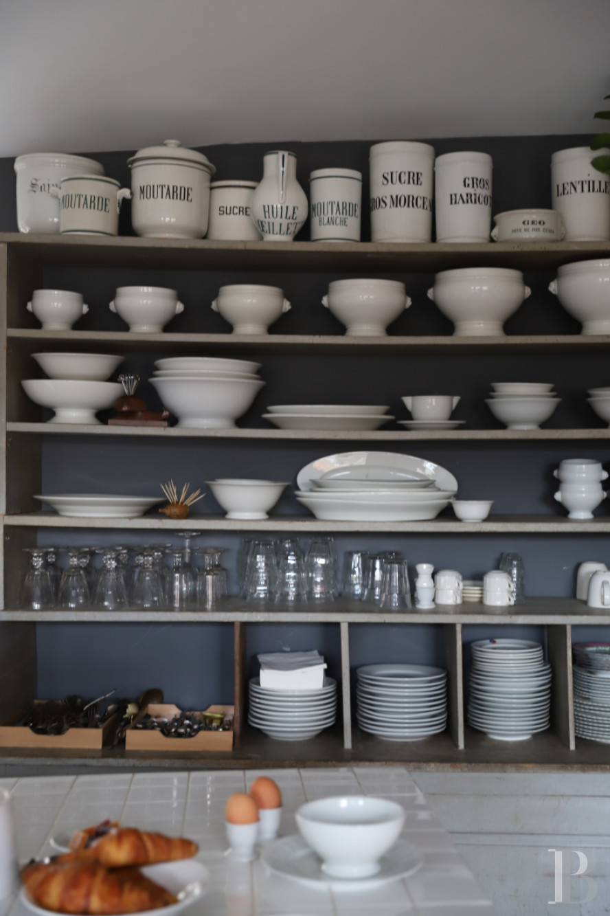 À la Chartre-sur-le-Loir, dans la Sarthe, trois chambres d’hôtes dans un immeuble de commerce du 19e siècle - photo  n°15