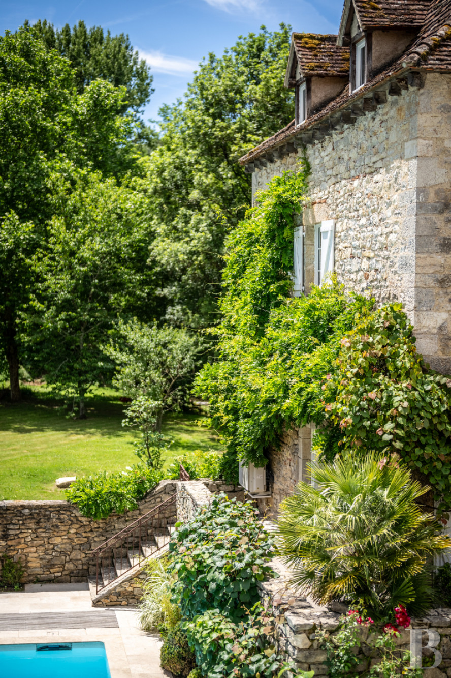 An old mill transformed into a holiday home in the Causse de Cajarc, in the Lot region - photo  n°4