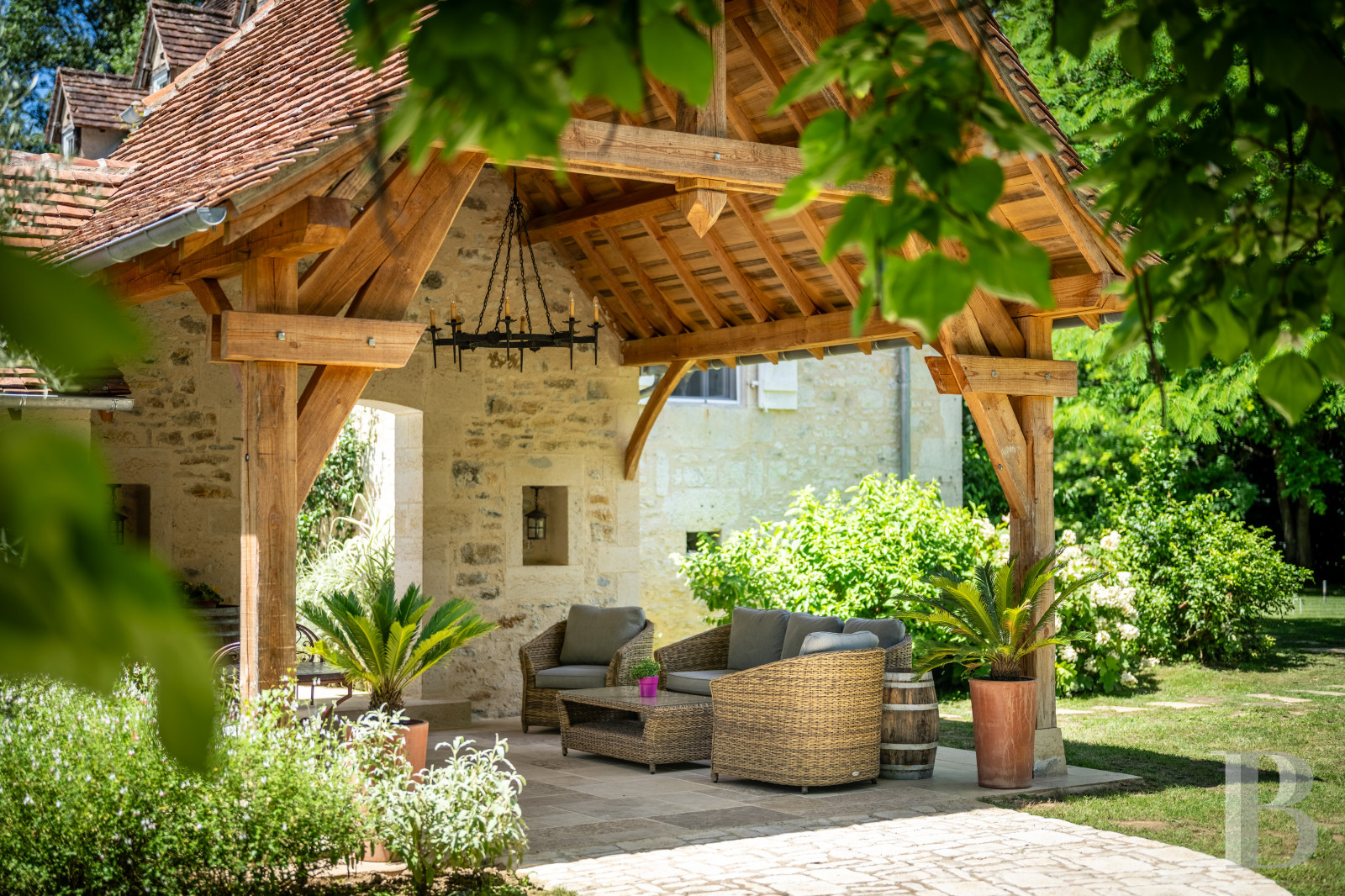 An old mill transformed into a holiday home in the Causse de Cajarc, in the Lot region - photo  n°11