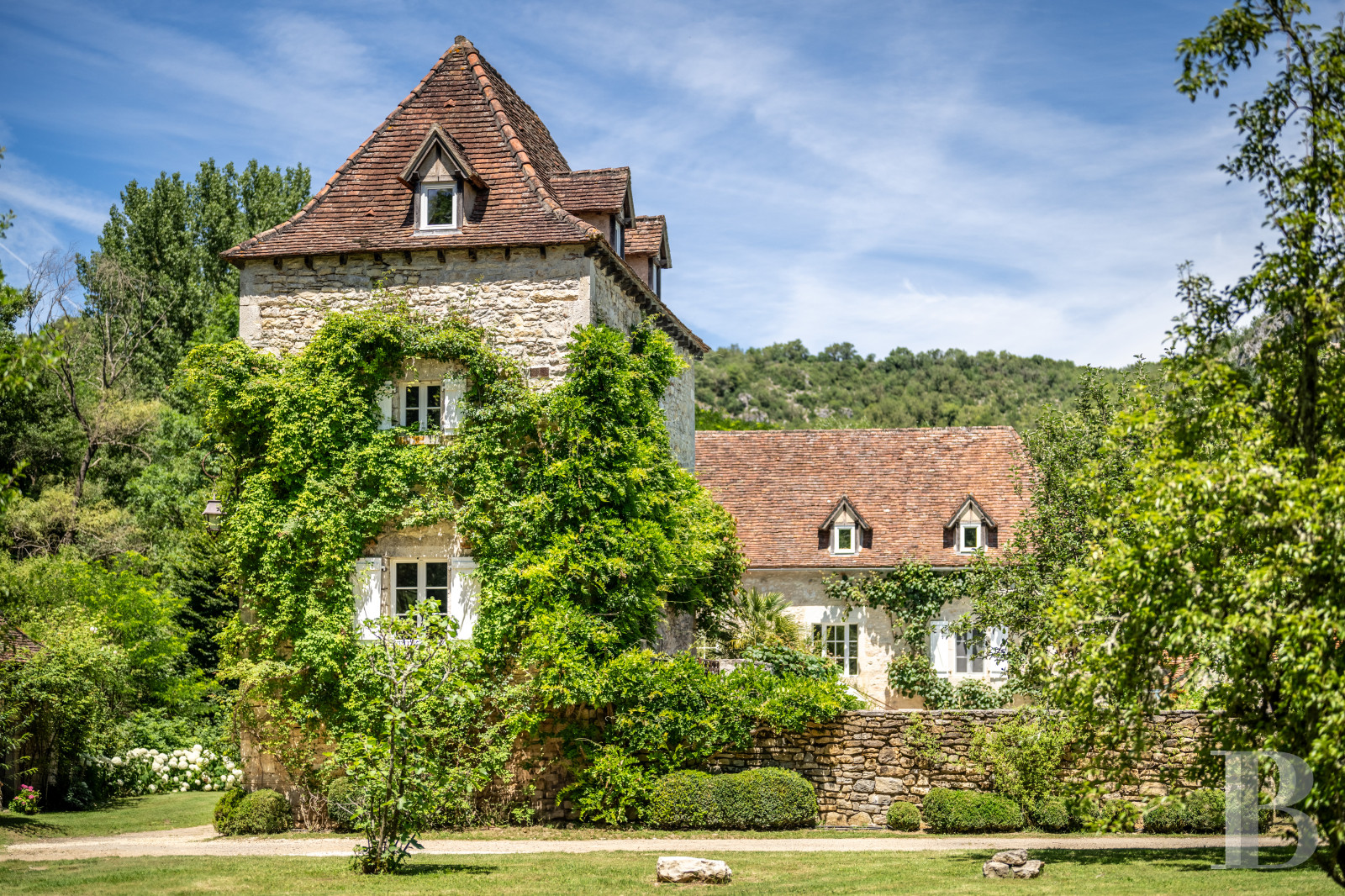 An old mill transformed into a holiday home in the Causse de Cajarc, in the Lot region - photo  n°5