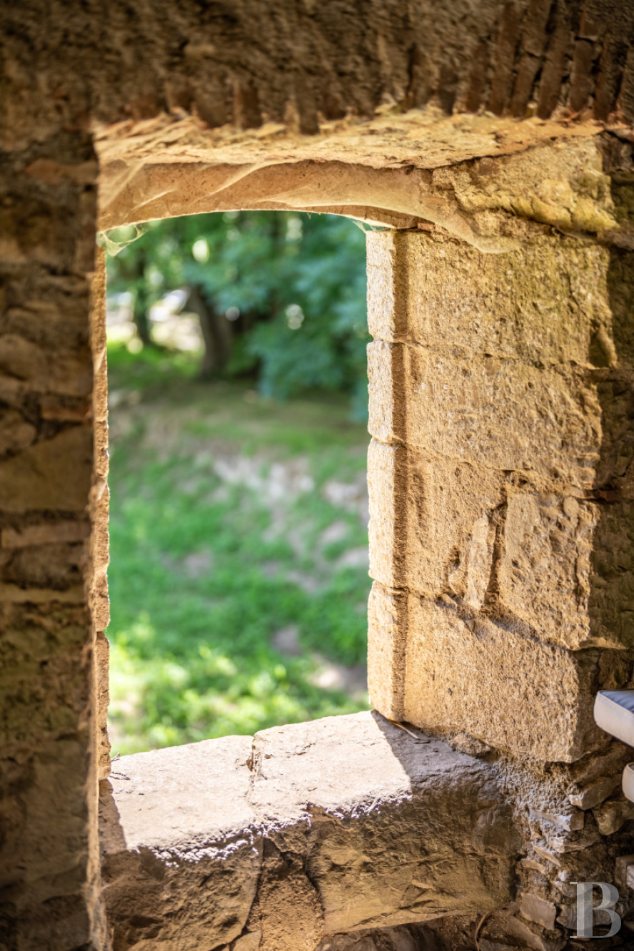 An old mill transformed into a holiday home in the Causse de Cajarc, in the Lot region - photo  n°37