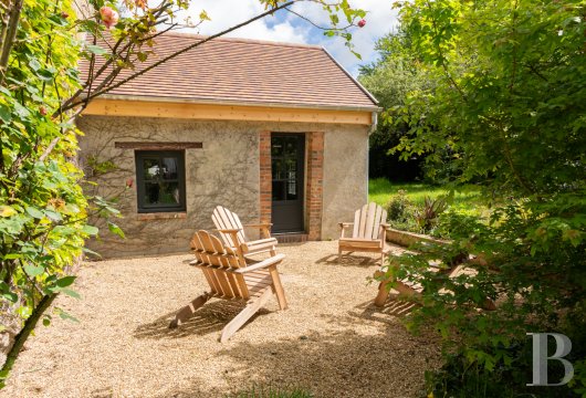 A traditional house and barn renovated in a contemporary style, south of Paris in the Gâtinais Val de Loing  - photo  n°42