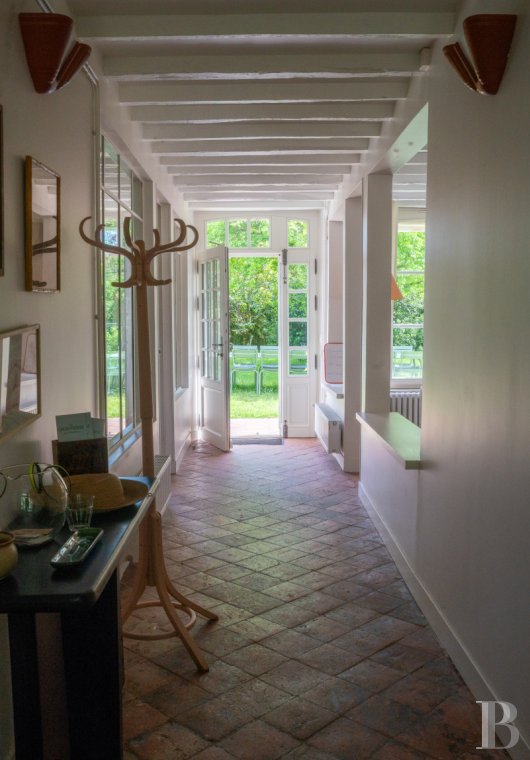 A traditional house and barn renovated in a contemporary style, south of Paris in the Gâtinais Val de Loing  - photo  n°6