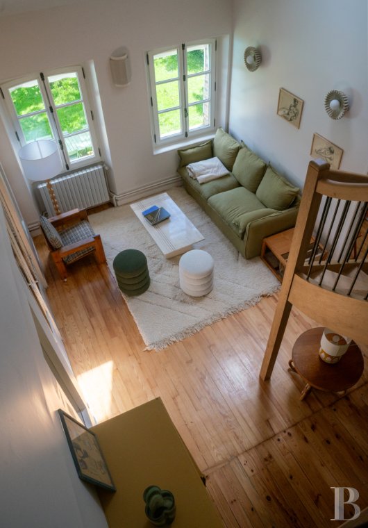A traditional house and barn renovated in a contemporary style, south of Paris in the Gâtinais Val de Loing  - photo  n°13