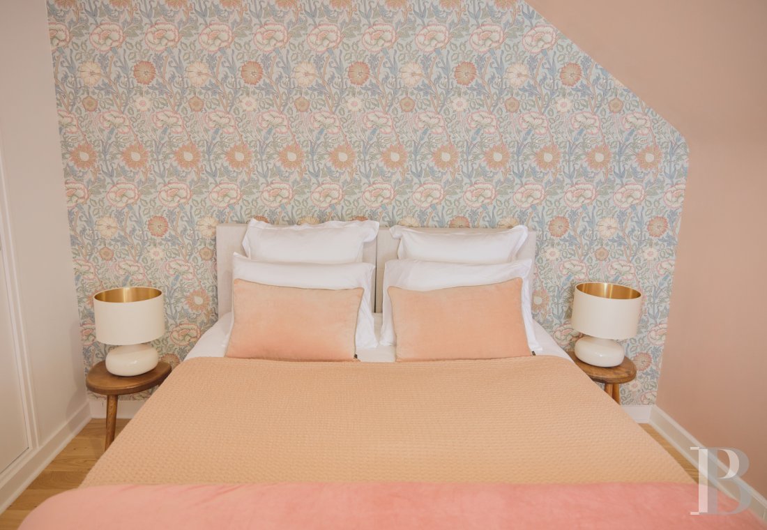 Dans le Gâtinais Val de Loing, au sud de Paris, une maison traditionnelle et sa grange rénovées dans un esprit contemporain - photo  n°27