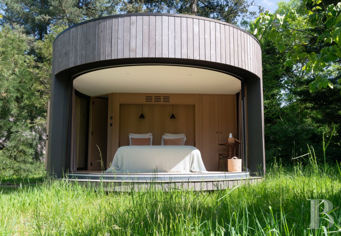 A traditional house and barn renovated in a contemporary style, south of Paris in the Gâtinais Val de Loing  - photo  n°41