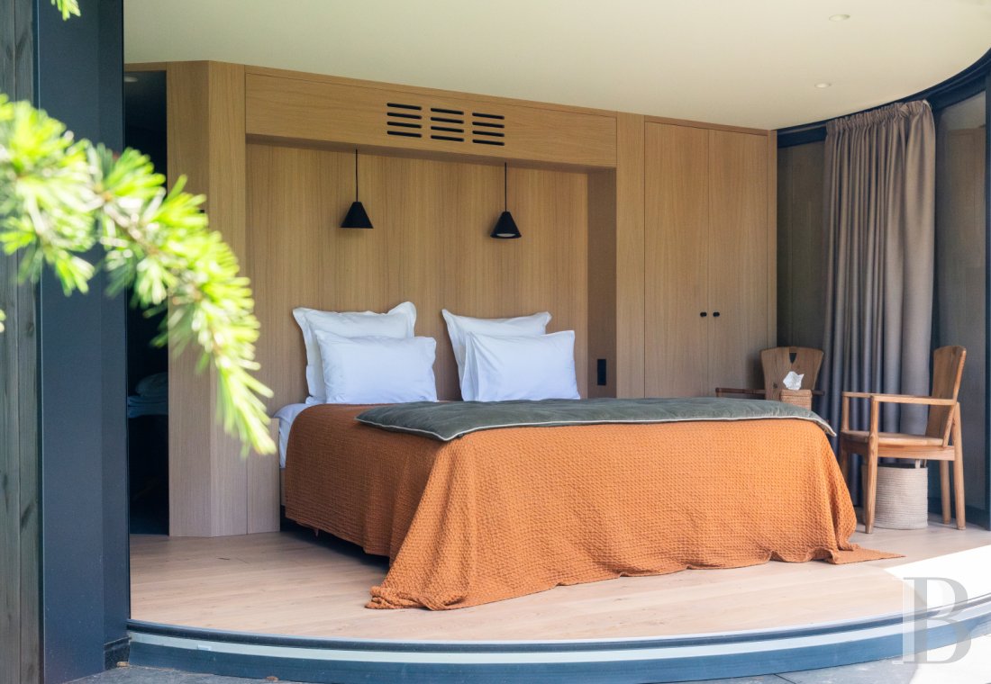 A traditional house and barn renovated in a contemporary style, south of Paris in the Gâtinais Val de Loing  - photo  n°40