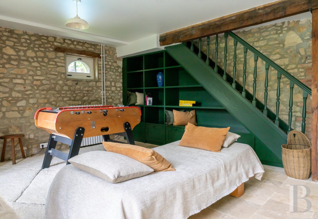 A traditional house and barn renovated in a contemporary style, south of Paris in the Gâtinais Val de Loing  - photo  n°36
