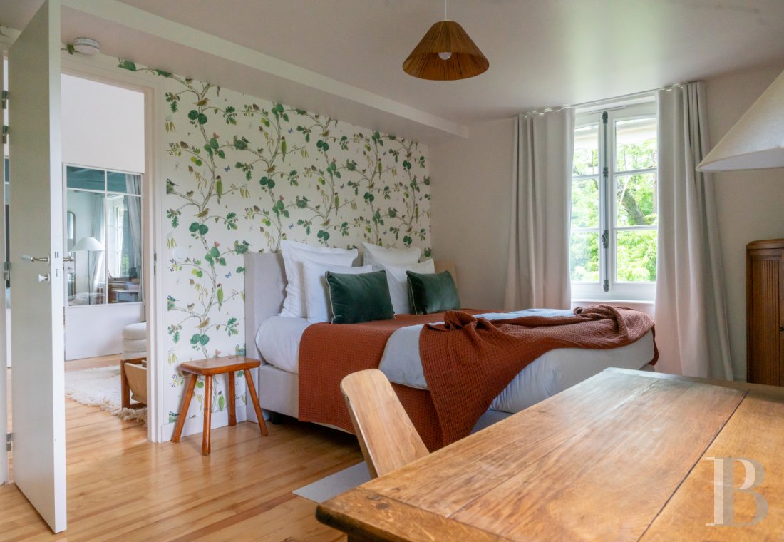A traditional house and barn renovated in a contemporary style, south of Paris in the Gâtinais Val de Loing  - photo  n°22