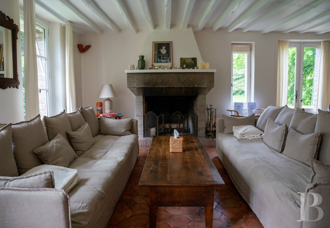 A traditional house and barn renovated in a contemporary style, south of Paris in the Gâtinais Val de Loing  - photo  n°8