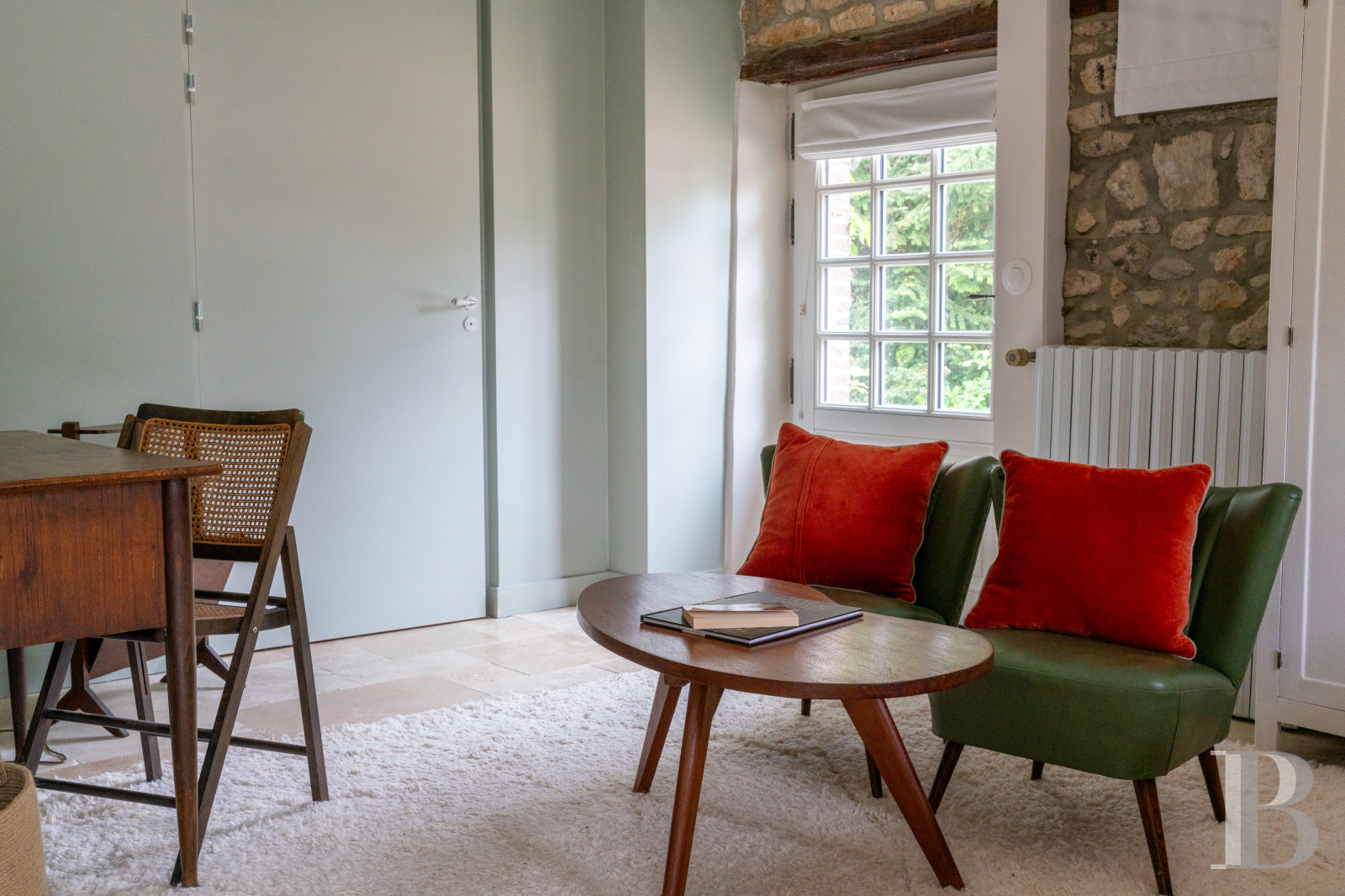 Dans le Gâtinais Val de Loing, au sud de Paris, une maison traditionnelle et sa grange rénovées dans un esprit contemporain - photo  n°15