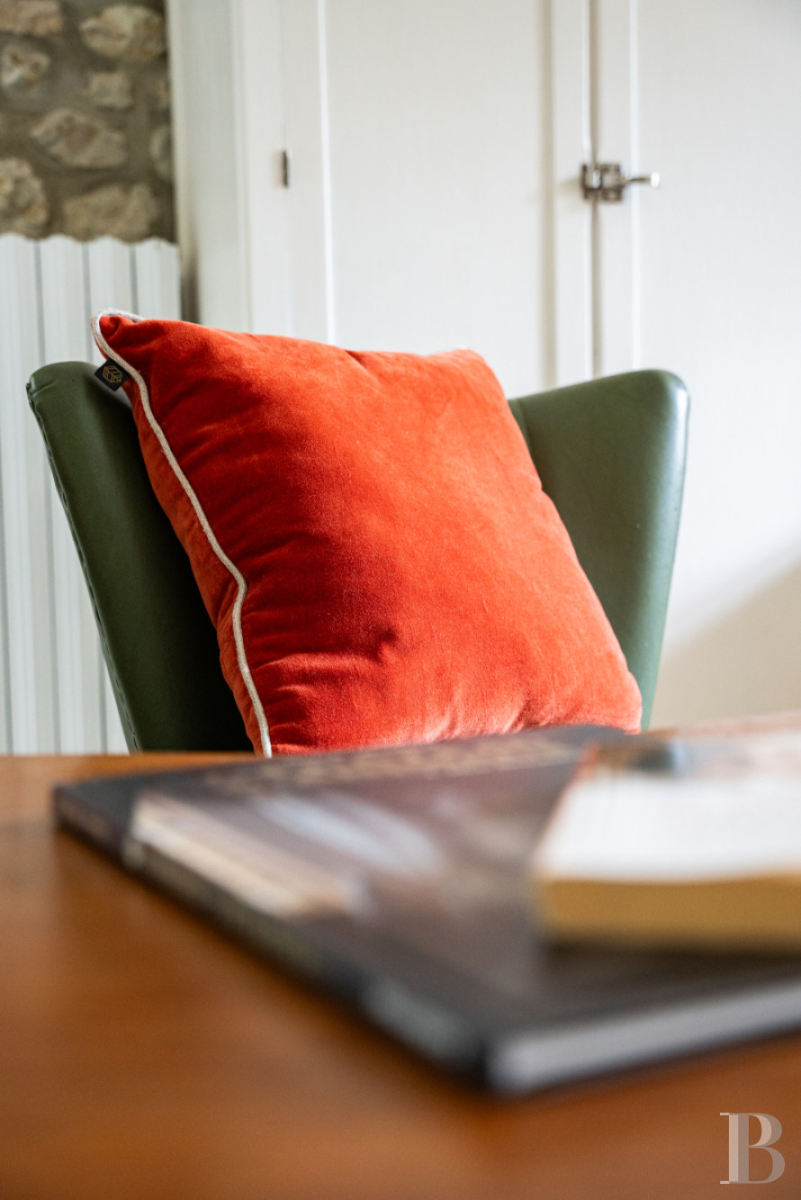 Dans le Gâtinais Val de Loing, au sud de Paris, une maison traditionnelle et sa grange rénovées dans un esprit contemporain - photo  n°16